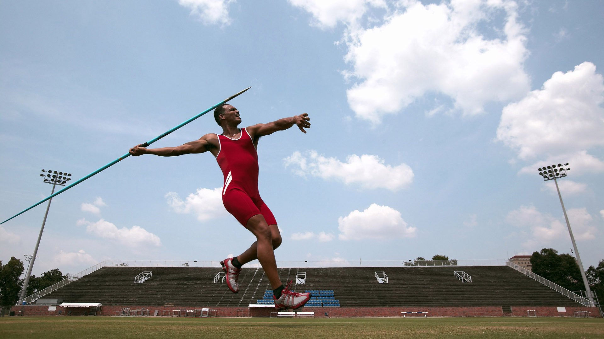 产业观察:赛事直播平台与赞助商签订年度合作协议,赛事直播是什么