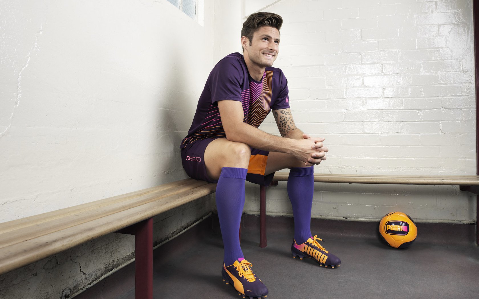 安德森的跨国球探网络为俱乐部提供了更多优质候选人,球星安德森