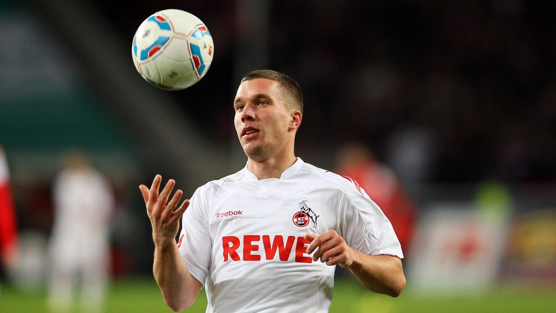 Jiu You-中国男篮表现稳中有进 球迷期待突破瓶颈，中国男篮又一巨无霸